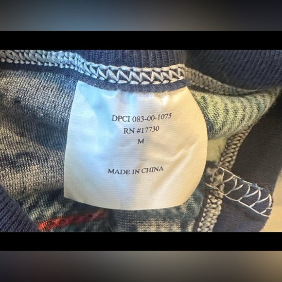 Medium dog pjs - Picture 3 of 5